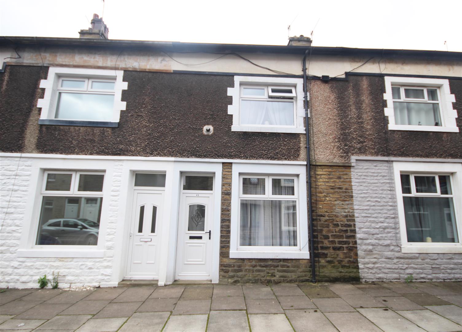 2 bedroom terraced house To Let in Barnoldswick - Main Image